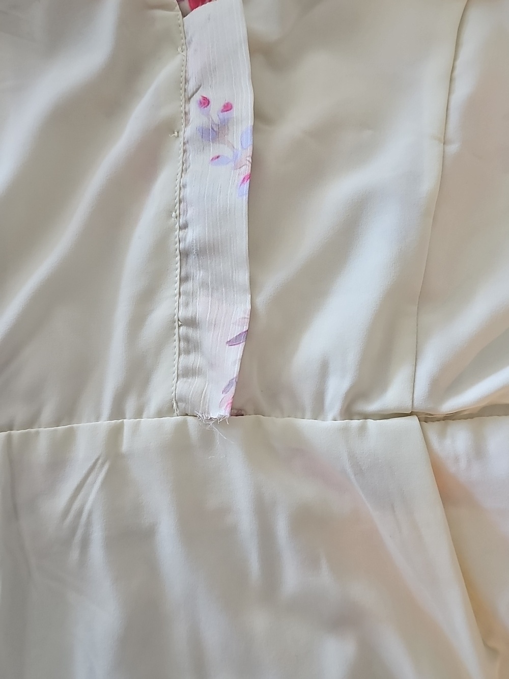 Detailed Guess Floral V-Neck Ruffle Mini Dress - Picture 10 of 12